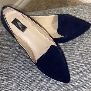 JONES New York. Size 7.5. Navy blue